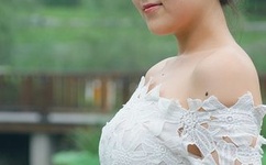 小SAO货撅起屁股扒开BL